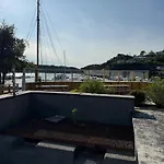 Marina Laegenhet I Smabatshamn Med Havsutsikt Apartment Askvik